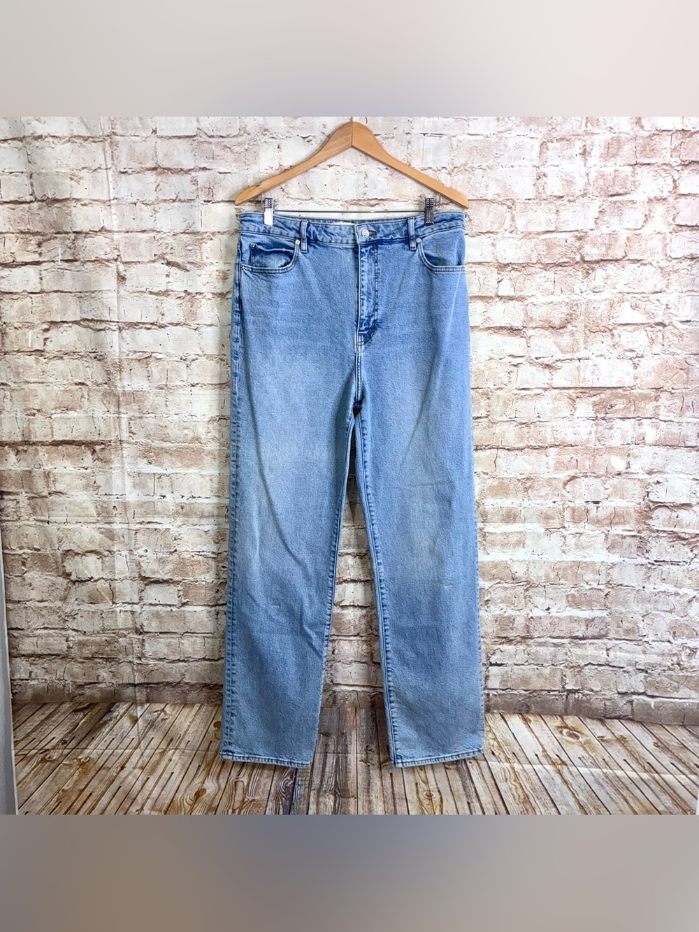 Frame The Ruler Straight Leg Jeans in Dolly Size 33